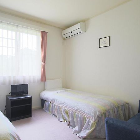 Mt Fuji B&B Pension Le Lagon Яманакако Екстер'єр фото